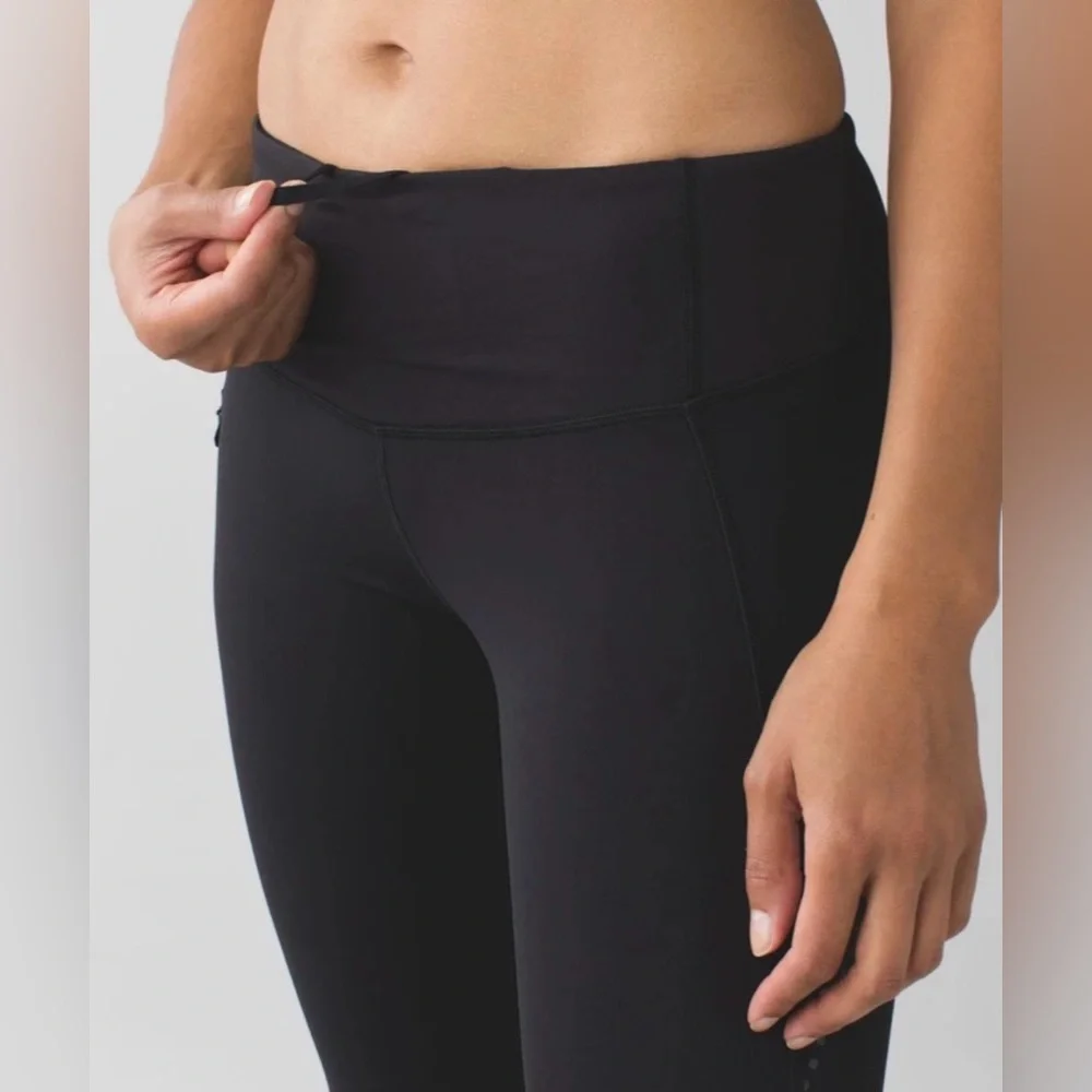 Lululemon Athletica Stop At Nothing Crop Leggings in Black Size 4 Tag Removed